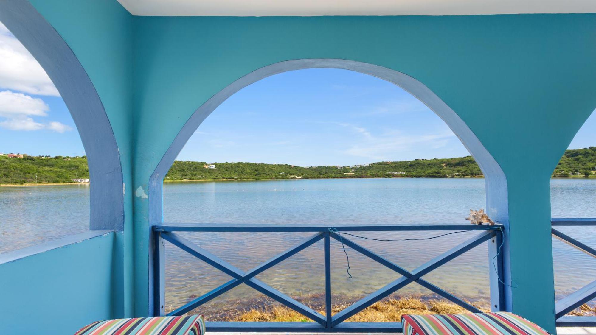Edwards Guesthouse Sandy Ground Village Экстерьер фото